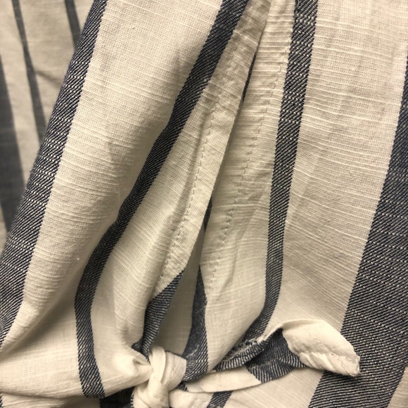 NWOT COTTON CONCEPTS- Off-the-Shoulders Striped Blouse. Sz Large - Picture 5 of 6